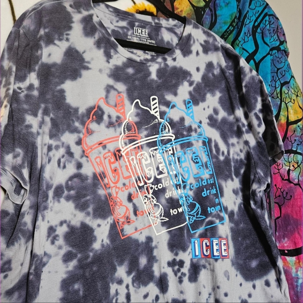 ICEE MEN'S SIZE 2XL TEE T-SHIRT SHORT SLEEVE CREW NECK COLDEST DRINK in TOWN